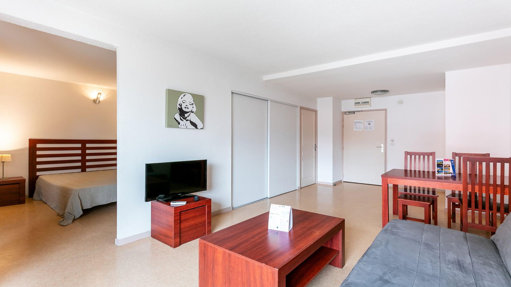 Vacanceole - Residence Le Saint Clair 阿格德 外观 照片